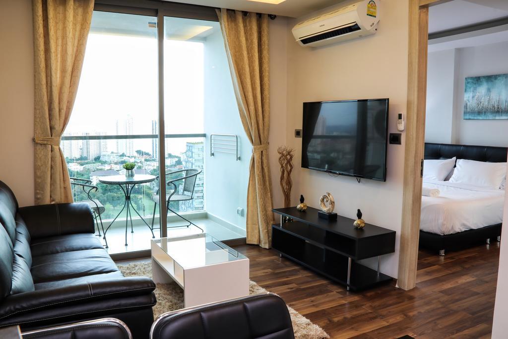 Ferienwohnung The Peak Towers Sea View Pattaya Exterior foto